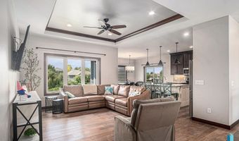 1820 W Thomas Cir, Brandon, SD 57005