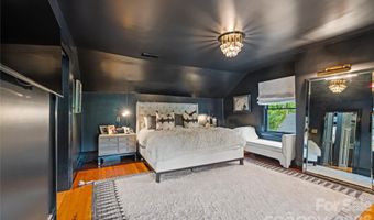 2100 The Plaza Rd, Charlotte, NC 28205