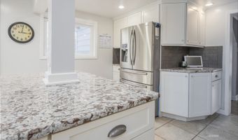 104 Sunnyside Dr, Athens, OH 45701