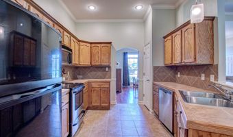 3816 Legacy Village Dr, Benton, AR 72015