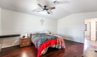 1251 Los Meadows Dr, Las Vegas, NV 89110