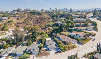 7990 Cinnabar Dr, La Mesa, CA 91941