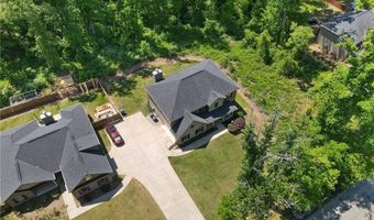 165 6th St, Auburn, GA 30011