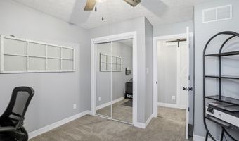 232 Charing Cross Rd, Indianapolis, IN 46217