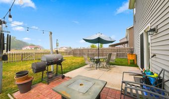 2018 Greyson Dr, Auburn, IN 46706
