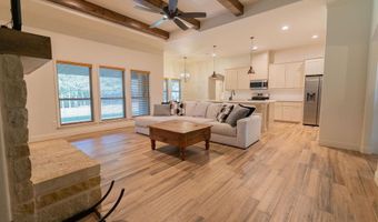1013 Churchill Ln, Millsap, TX 76066