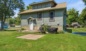 729 Smith St, Algonac, MI 48001