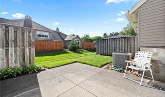 118 Ambleside Way, Amherst, OH 44001