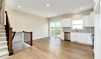 1640 Grayhawk Dr, Basehor, KS 66007