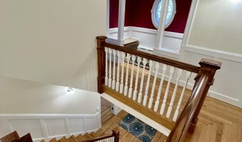2 Mountain Ave, Bar Harbor, ME 04609