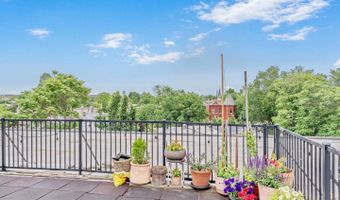 305 C St NE #210, Washington, DC 20002