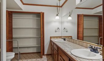 2558 Country Club Dr, Bullhead City, AZ 86442