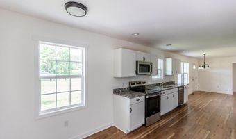 212 Cornfield Ln, Appomattox, VA 24522