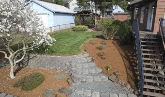 126 N OCEAN Ave, Rockaway Beach, OR 97136