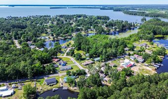 513 PAULINE Dr, Bonneau, SC 29431