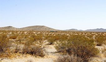 18 Skyranch Rd, Adelanto, CA 92301