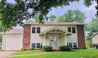 361 Messina Dr, Ballwin, MO 63021