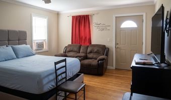 11 Belmont Cir, Danbury, CT 06810