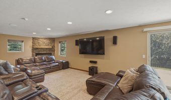 1901 W Tyler Cir, Brandon, SD 57005