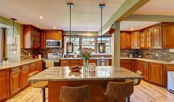 103 Malory Ct, Blakeslee, PA 18610