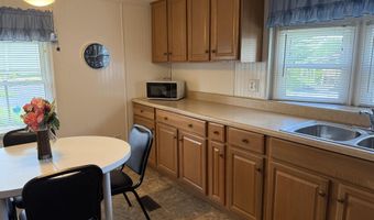 1034 Rosewood Dr, Altoona, PA 16601