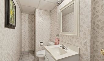 1155 Romayne Dr, Akron, OH 44313