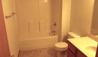 1010 240th St NE 5, North Liberty, IA 52317