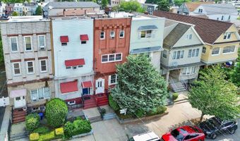 49 E 33RD St, Bayonne, NJ 07002