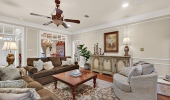 111 Hanging Moss Dr, Benton, LA 71006