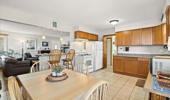 1228 S HADDOW Ave, Arlington Heights, IL 60005
