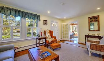 119 Alfred Drowne Rd, Barrington, RI 02806