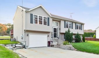 80 TOMAHAWK Trl, Cranston, RI 02921