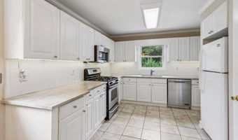 1910 La Dawn NW, Atlanta, GA 30318