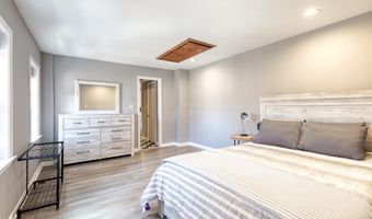 447 E GITTINGS St E, Baltimore, MD 21230