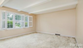 352 Cedar Ln, Arden, NC 28704