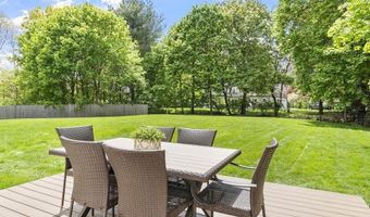37 Concord Rd, Acton, MA 01720