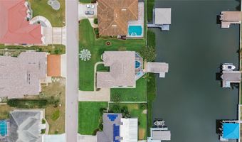 806 EAGLE Ln, Apollo Beach, FL 33572
