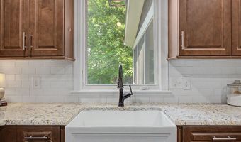 1001 Lantern Light Ct, Apex, NC 27502