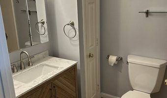 7 Heidi Ln, Billerica, MA 01821