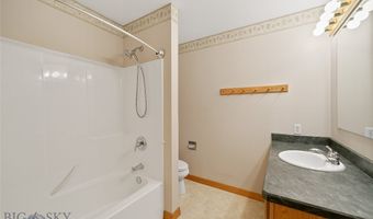 38 A N Woodard Ave, Absarokee, MT 59001