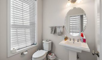 2824 Ridington Rd, Ann Arbor, MI 48105