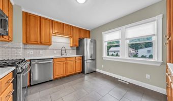 175 Highland Dr, Amherst, NY 14221