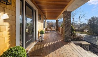 14 Kay Blvd, Middletown, RI 02842