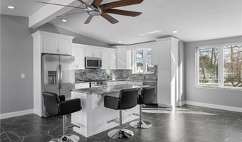 253 Aqua Blvd, Akron, OH 44319