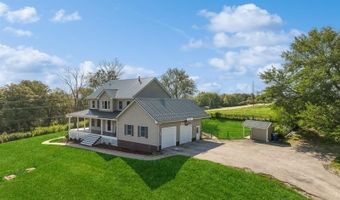 1049 Vine Ave, Riverside, IA 52327