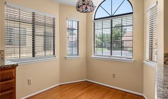 19128 Cedar Dr, Apple Valley, CA 92308