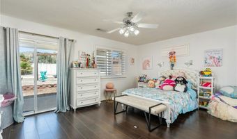16501 Menahka Rd, Apple Valley, CA 92307