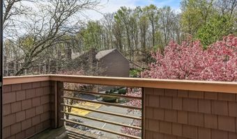 166 Old Brookfield Rd 20A5, Danbury, CT 06811