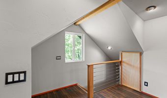 30 Steinman Dr, Ashland, OR 97520