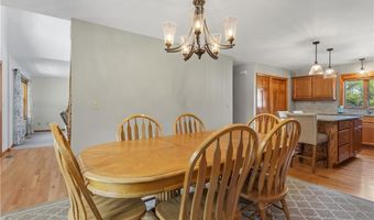 3 Courtney Ln, Hopkinton, RI 02832